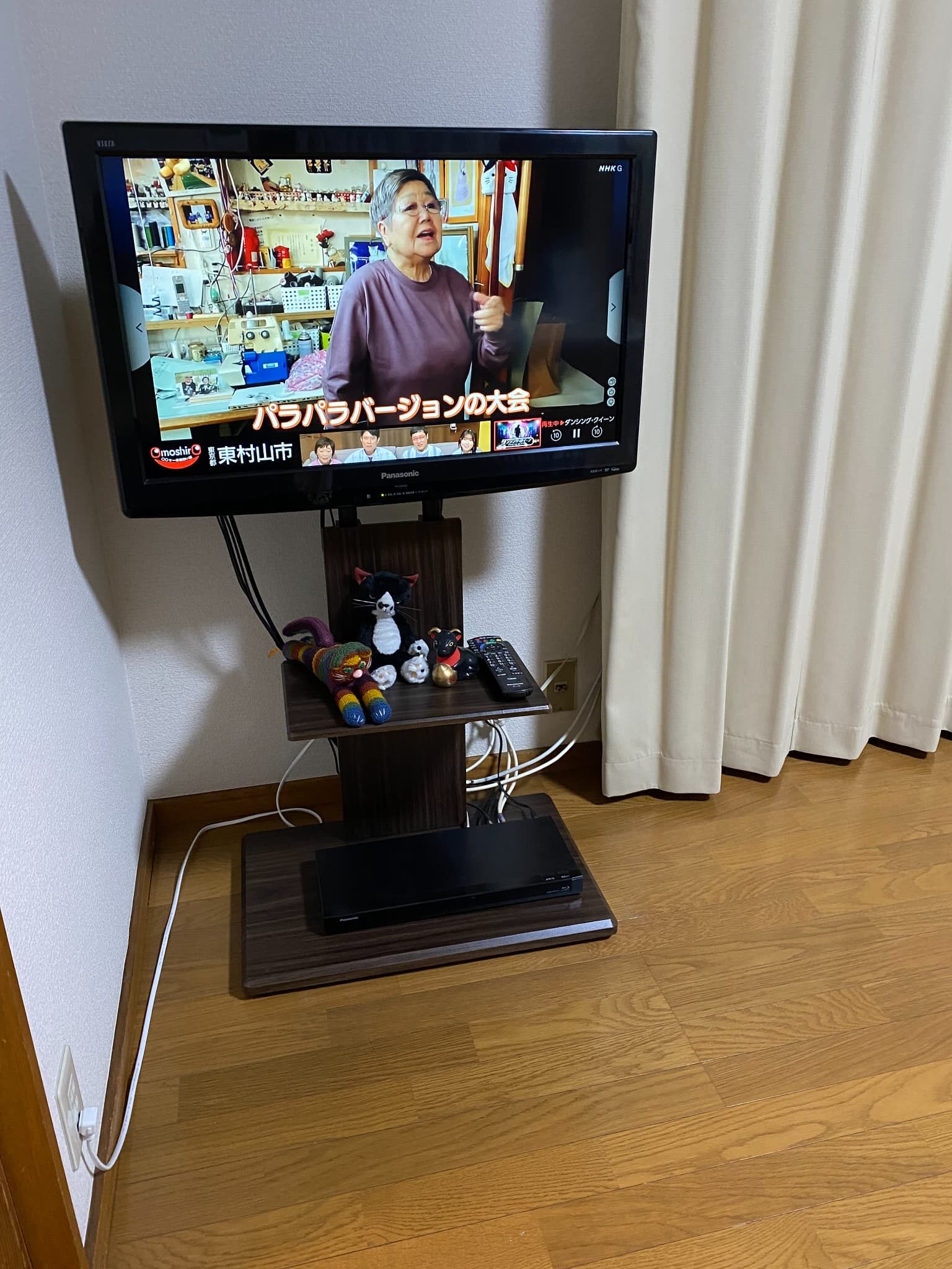 WLIVE テレビスタンド